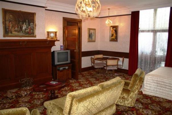 Motel Mayfair On Cavell Хобарт Экстерьер фото